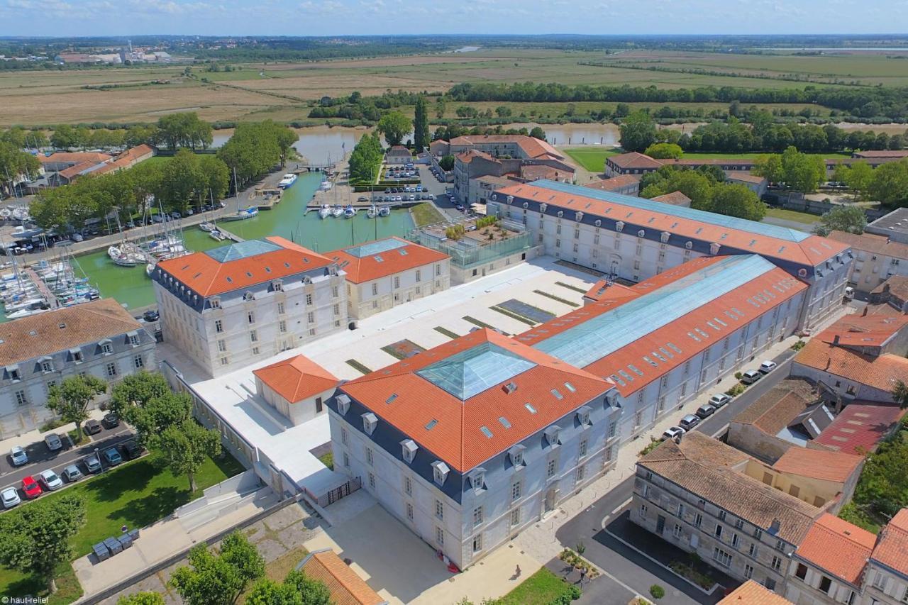 Residence De L'Arsenal Royal - Meubles De Tourisme Rochefort  Exterior foto